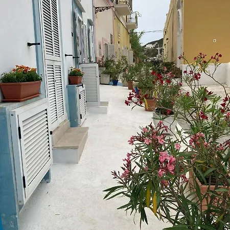 Specchio Marino 別荘 *